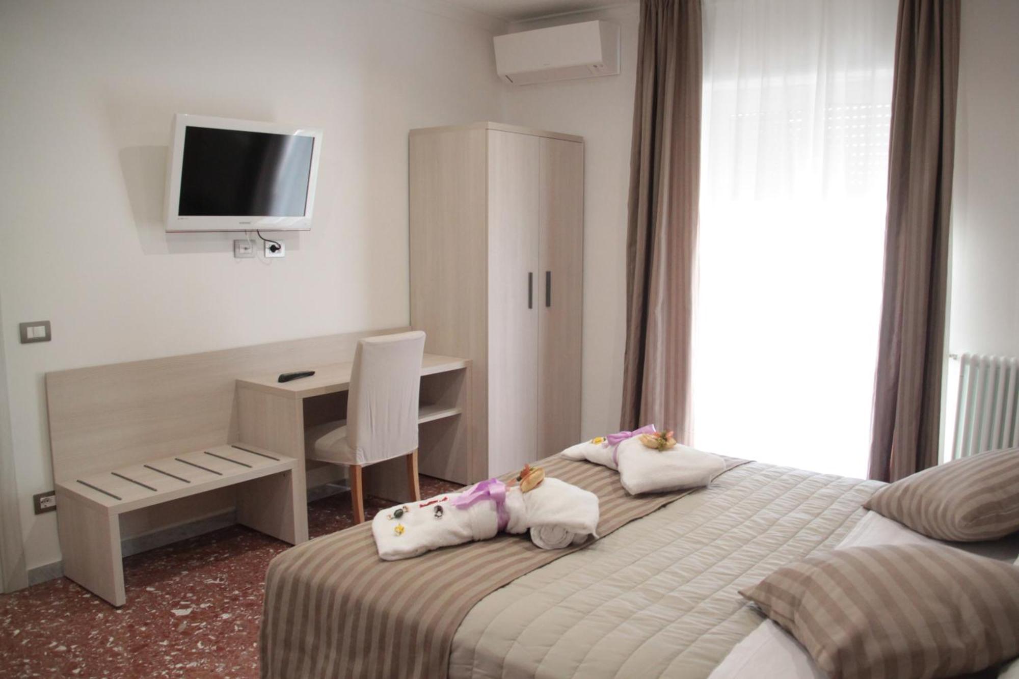 Appartamento Hector โรม ภายนอก รูปภาพ