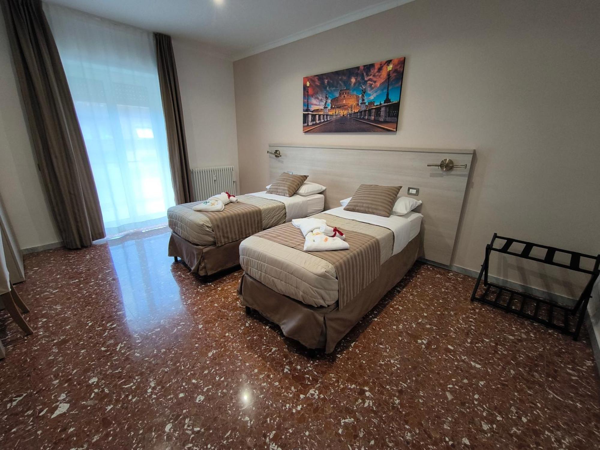Appartamento Hector โรม ภายนอก รูปภาพ